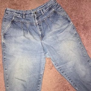 Women’s blue jeans